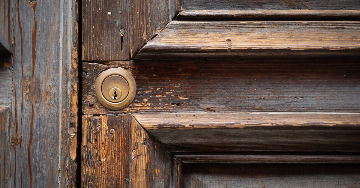 Door Knob & Deadbolt Installation — Clinton County Locksmith